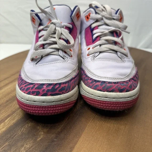 Air Jordan 3 Retro Size 5 Y 441140-500 Barely Grape/Fire Pink - Picture 6 of 16